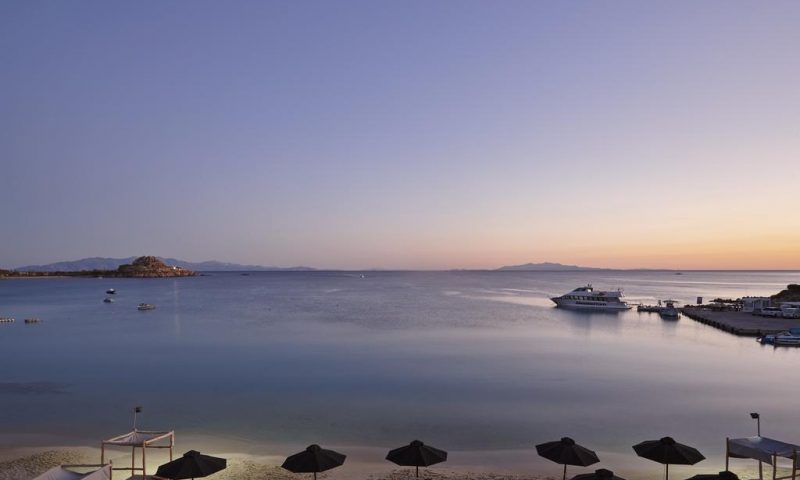 Mykonos Kosmoplaz Beach Resort Hotel