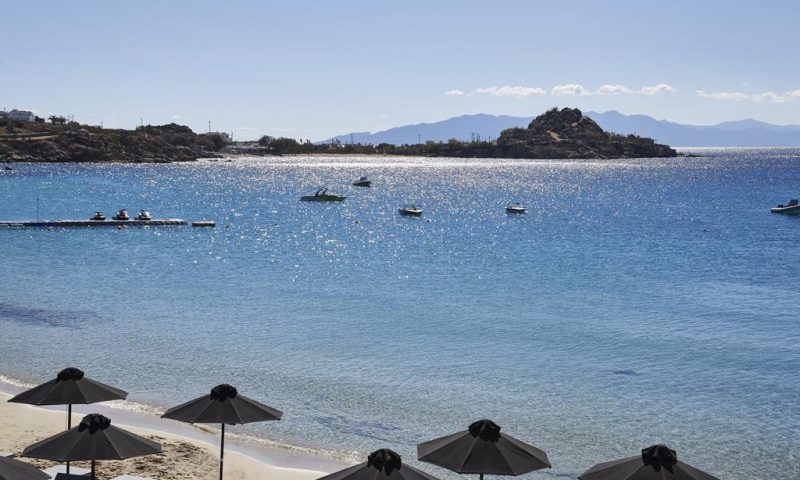 Mykonos Kosmoplaz Beach Resort Hotel