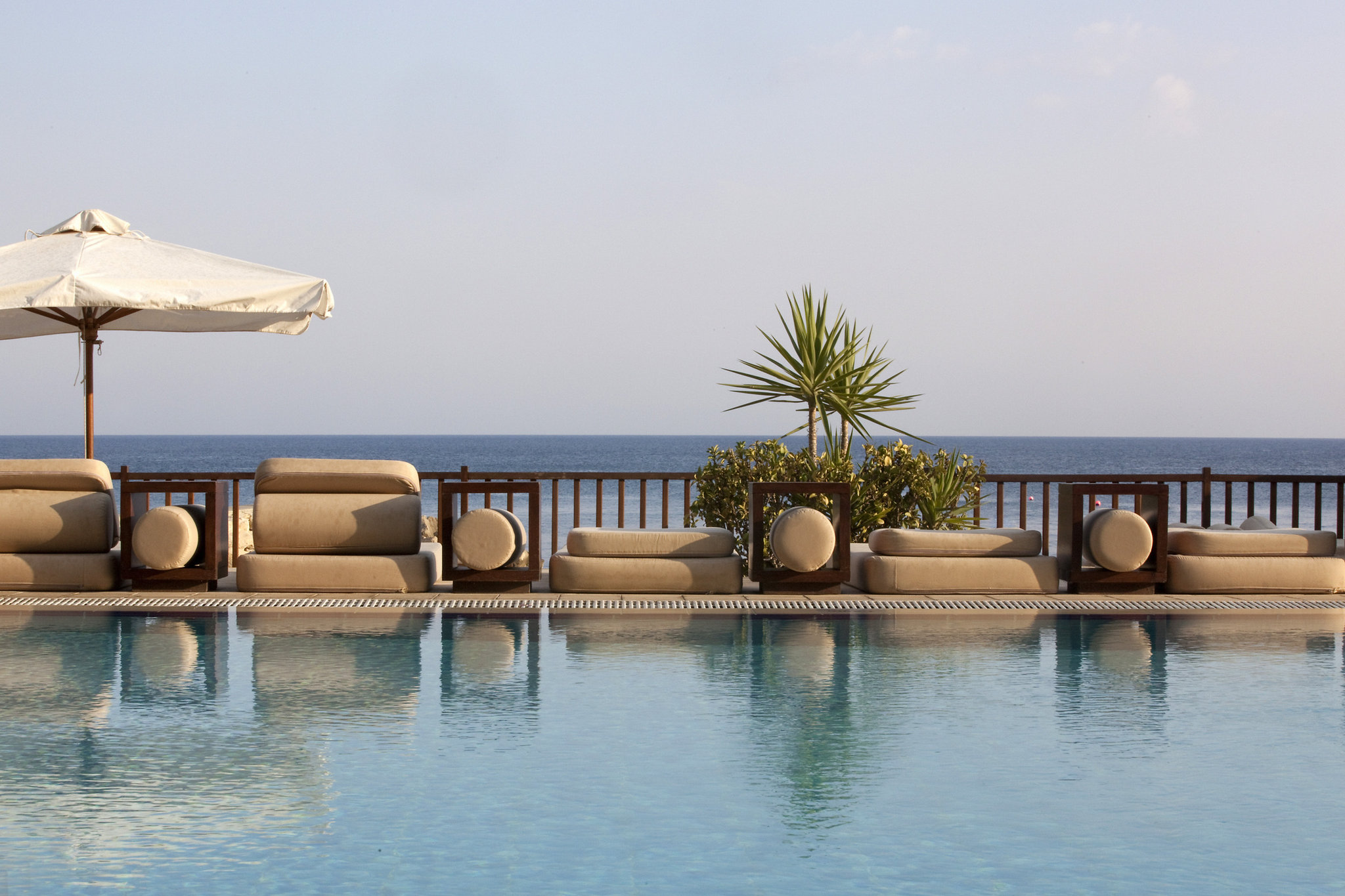 Londa Beach Hotel