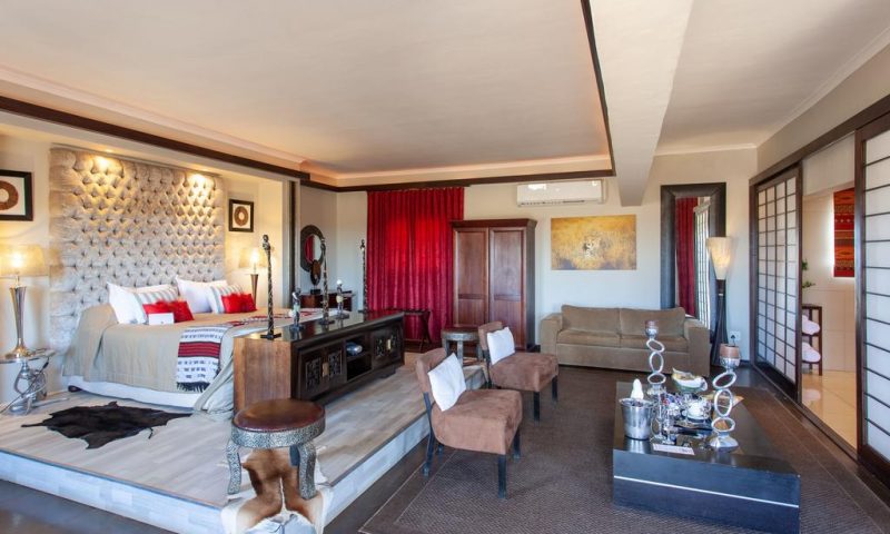 Inverdoorn Game Reserve Lodge South Africa