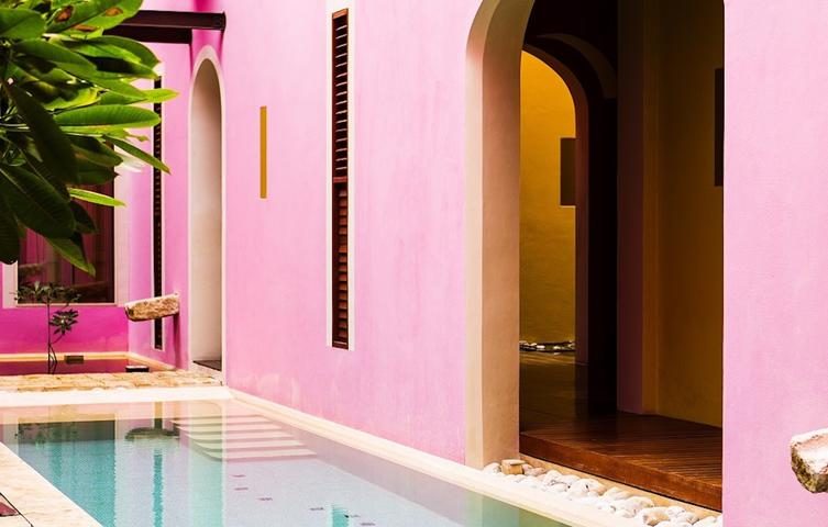 Rosas & Xocolate Boutique Hotel