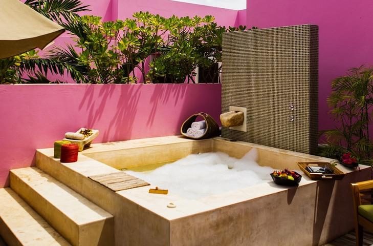 Rosas & Xocolate Boutique Hotel