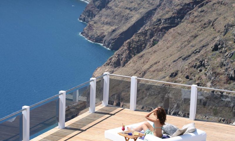 Rocabella Santorini