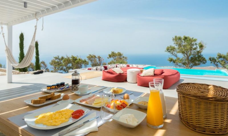 Santorini Heights Luxury Suites