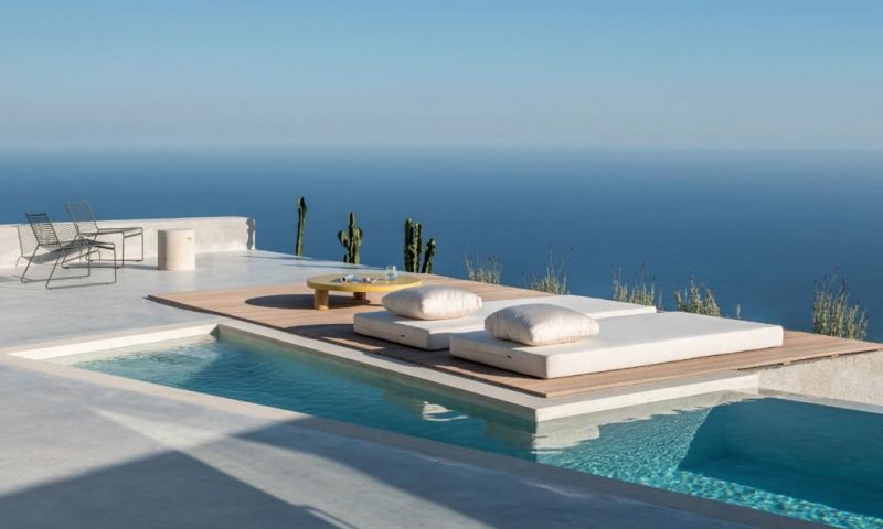 Santorini Heights Luxury Suites