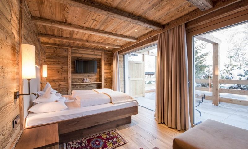 Charmehotel Uhrerhof Deur Ortisei