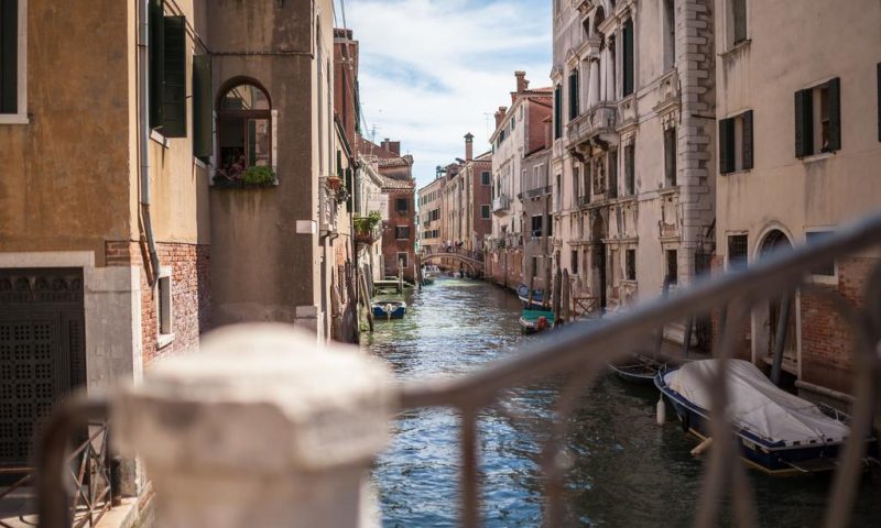 Liassidi Wellness Suites Venice
