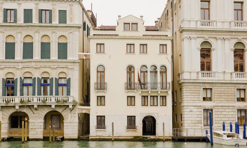 Palazzina Grassi Venice