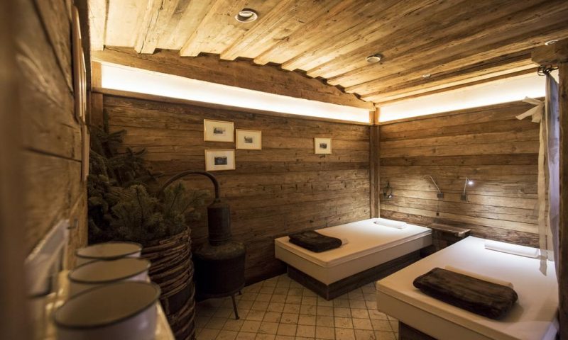 Charmehotel Uhrerhof Deur Ortisei