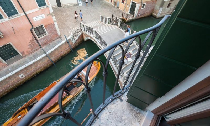 Liassidi Wellness Suites Venice