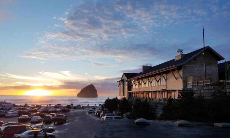 Headlands Coastal Lodge & Spa
