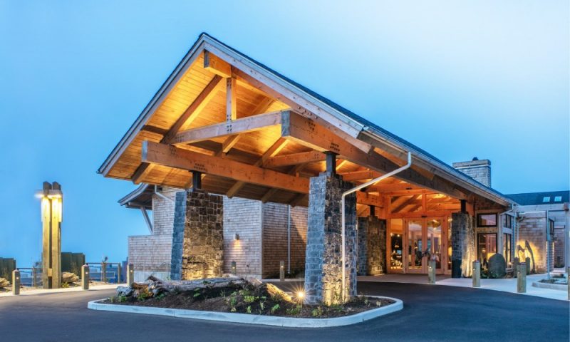 Headlands Coastal Lodge & Spa