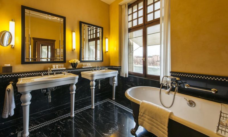 Grand Hotel Les Trois Rois Basel