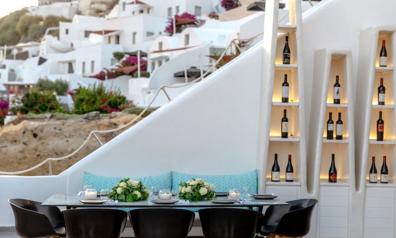 Santorini Secret Suites & Spa
