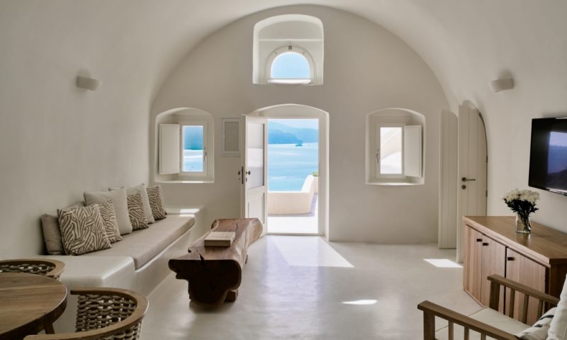 Mystique Santorini