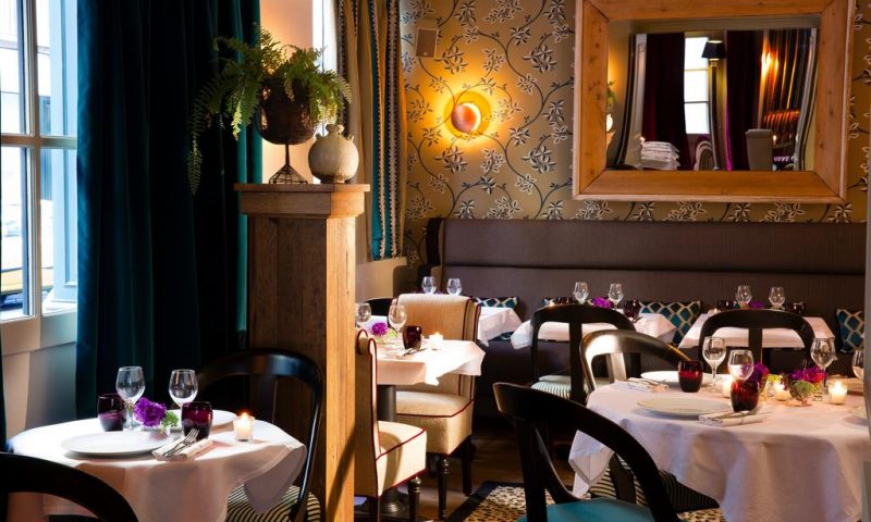 Hotel Le Saint Paris
