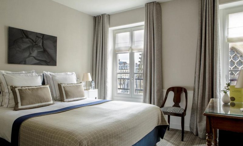 Hotel de la Place du Louvre Paris