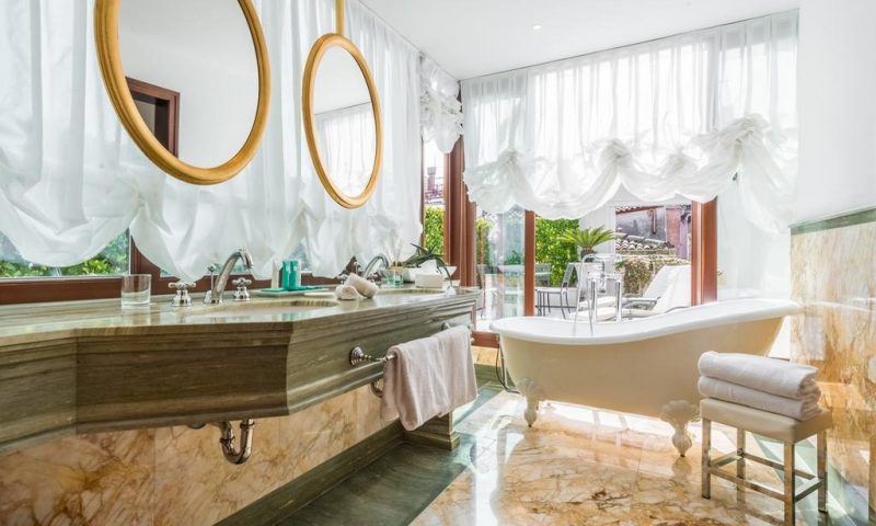 Hotel Ai Cavalieri in Venice