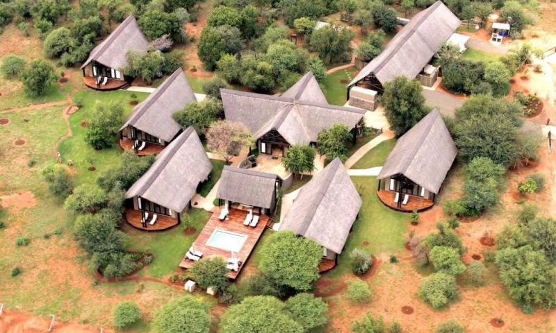 Buffalo Thorn Lodge