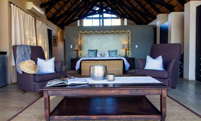 Buffalo Thorn Lodge