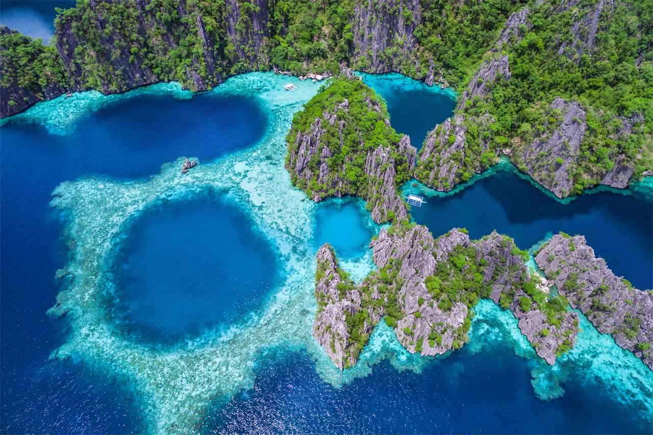 Two Seasons Coron Island - Philippines