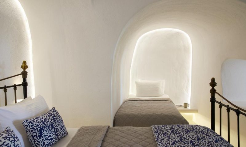 La Perla Villas & Suites Santorini, Cycladic Islands - Greece