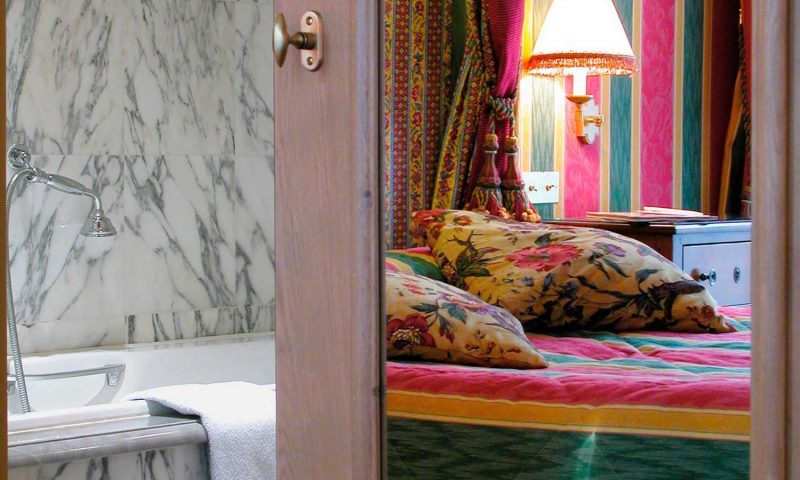 Hotel Chambiges Elysées Paris - France