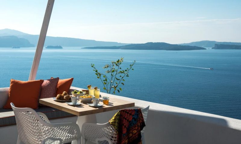 La Perla Villas & Suites Santorini, Cycladic Islands - Greece