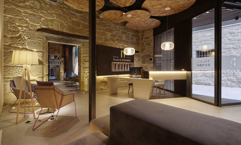 Palacio Tondon Brinas, La Rioja - Spain