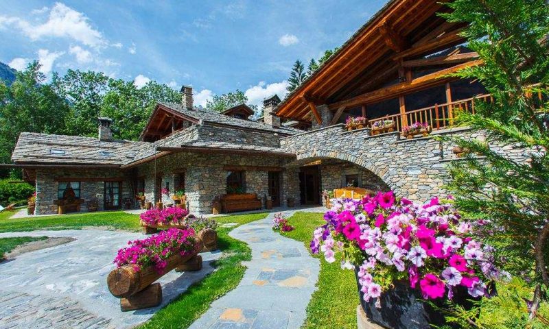 Au Coeur Des Neiges & SPA Courmayeur, Aosta Valley - Italy