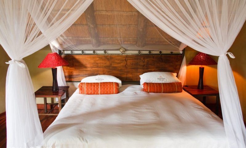Deception Valley Lodge - Botswana