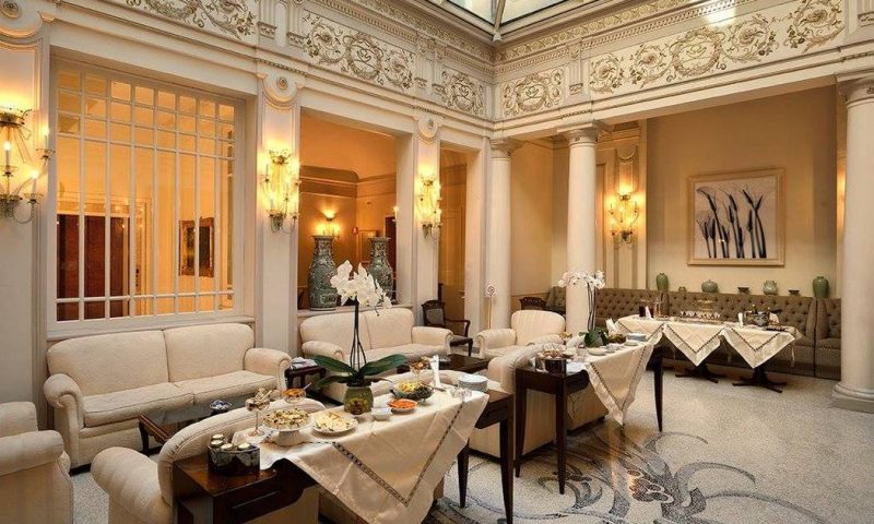Hotel Corona d