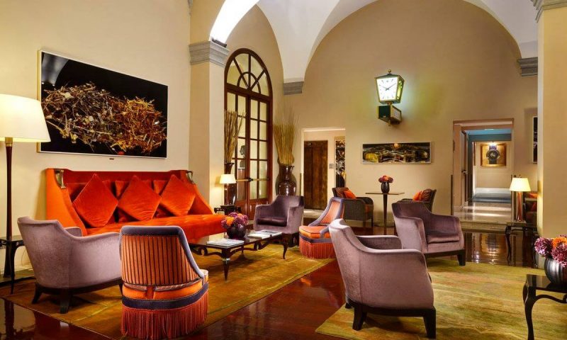 Hotel L
