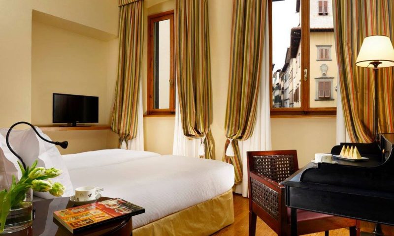 Hotel L
