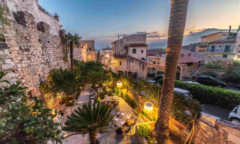 Médousa Bistrot & Suites Taormina, Sicily - Italy