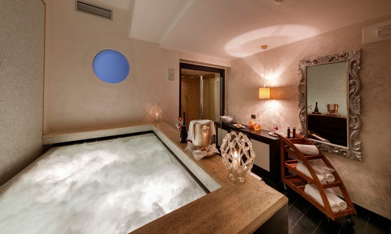 Hotel Spinale Madonna Di Campiglio, Trentino Alto Adige - Italy