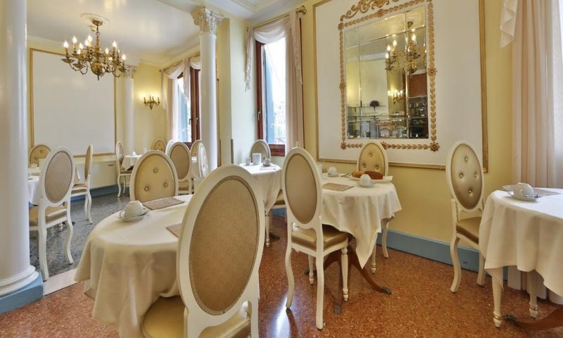 Hotel Arlecchino Venice - Italy