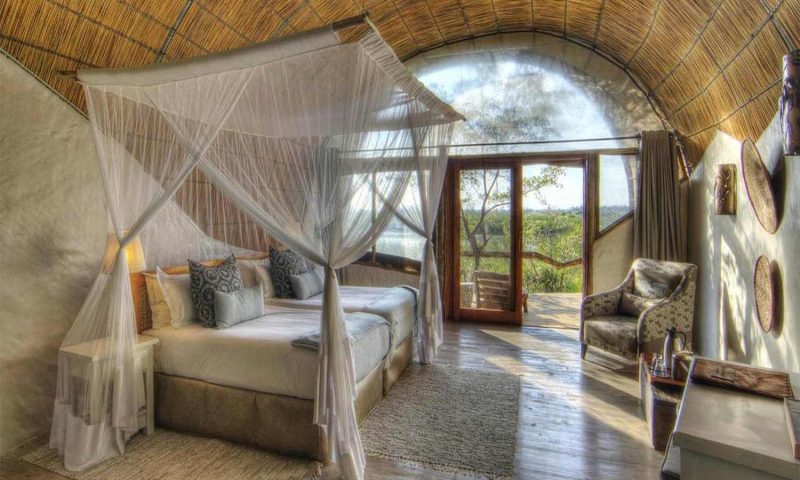 Xakanaxa Camp - Botswana