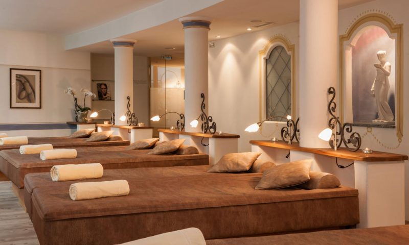 Hotel Oberwirt Marlengo, Trentino Alto Adige - Italy