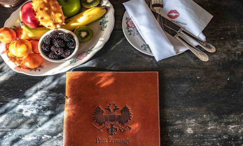 Petit Ermitage Hotel Los Angeles, California - United States Of America