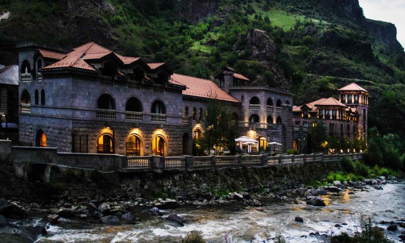 Tufenkian Avan Dzoraget Hotel - Armenia
