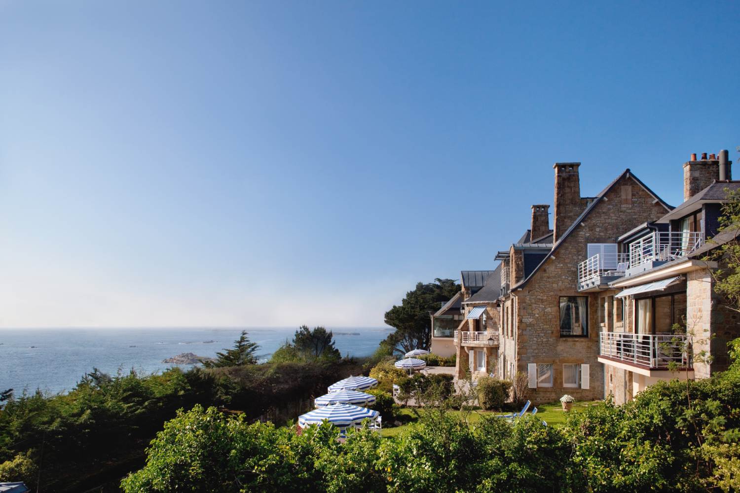 Manoir de Lan-Kerellec, Bretagne - France