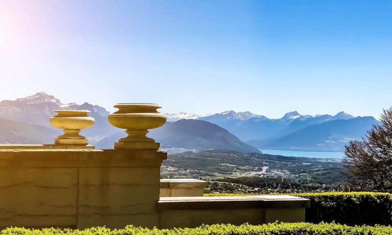 Château des Avenières Cruseilles, Rhone Alpes - France