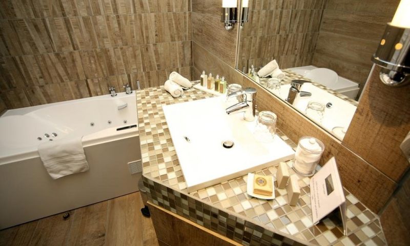 Relais Saint Jacques Paris - France