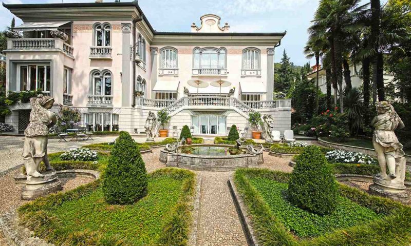 La Vittoriana Salò, Garda Lake - Italy