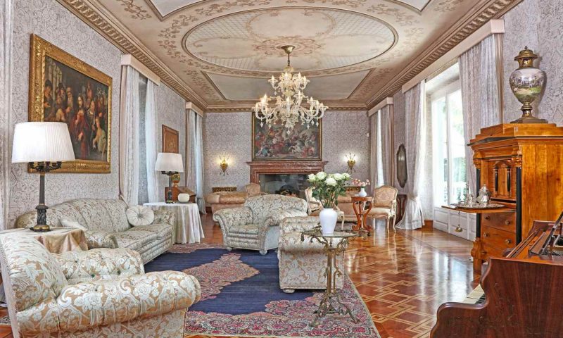 La Vittoriana Salò, Garda Lake - Italy