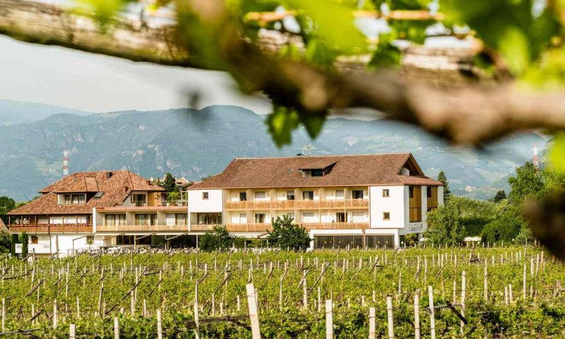 Hotel Girlanerhof Bolzano, South Tyrol - Italy