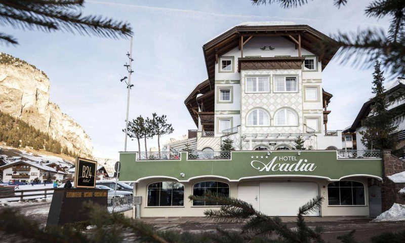 Hotel Acadia - Adults Mountain Home Selva Di Val Gardena, South Tyrol - Italy