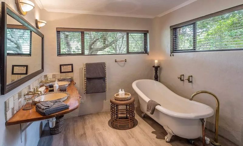 Kariega Game Reserve River Lodge, Eastern Cape - South Africa