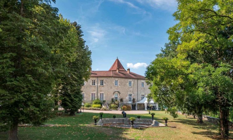 Château De Chapeau Cornu Vignieu, Rhone-Alpes - France